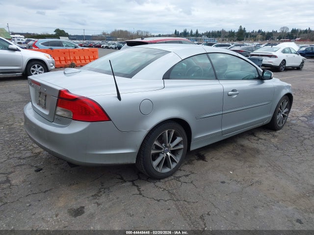 2011 VOLVO C70 YV1672MC1BJ118586 Photo 3