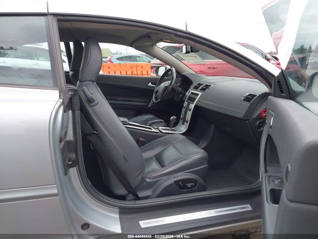 2011 VOLVO C70 YV1672MC1BJ118586 Photo 4