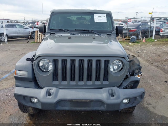 1C4GJXAG9JW276580 Jeep Wrangler Sport 4x4
