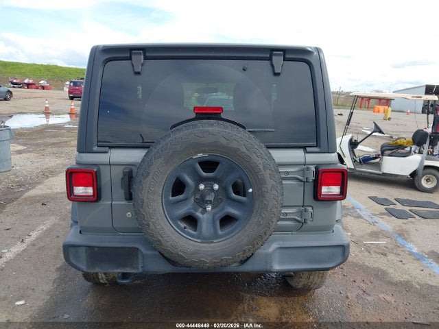 1C4GJXAG9JW276580 Jeep Wrangler Sport 4x4