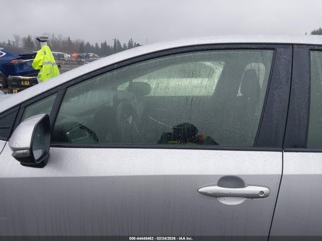 Toyota Corolla Hybrid Se 2025 JTDBDMHE7SJ012485 Image 15