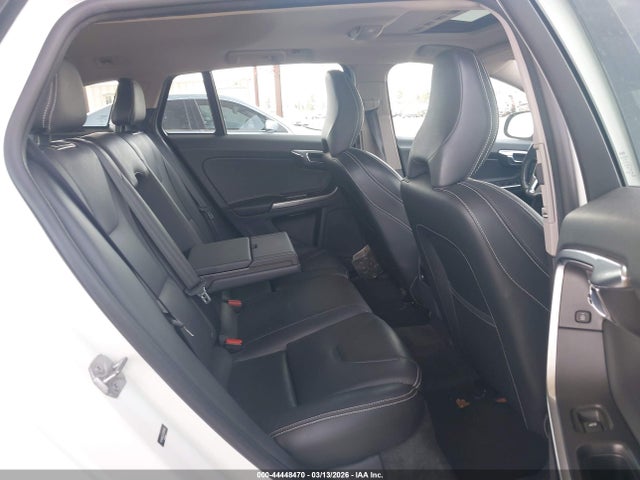 2018 VOLVO V60 YV140MEL5J2384966 Photo 7