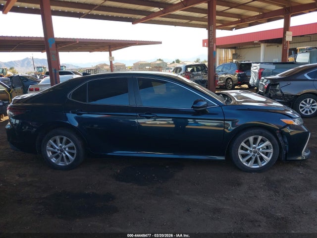 4T1C11AK7MU448360 Toyota CAMRY LE