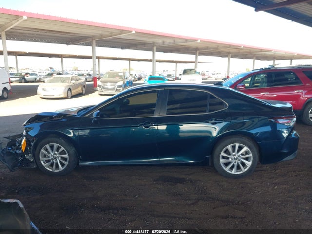 4T1C11AK7MU448360 Toyota CAMRY LE