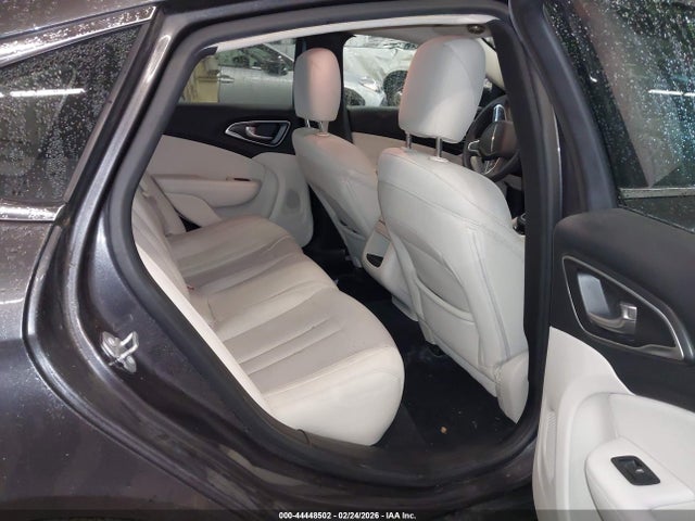 Продаж на аукціоні авто 2016 Chrysler 200 Limited, vin: 1C3CCCAB3GN105641, номер лоту: 44448502