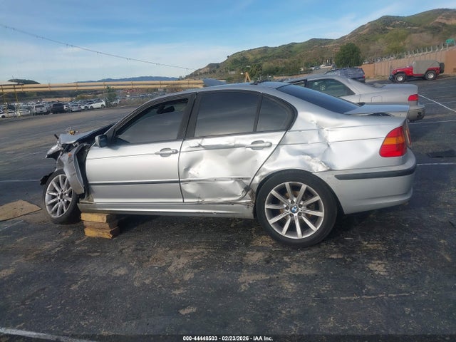 44448503 :رقم المزاد ، WBAEV33443KL85012 vin ، 2003 Bmw 325i مزاد بيع