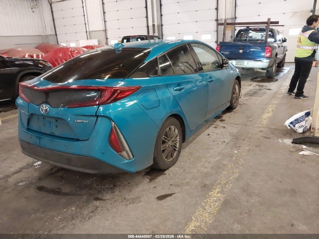 2020 TOYOTA PRIUS PRIME JTDKARFP8L3136989 Photo 3
