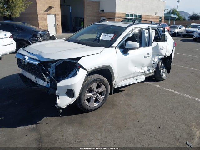 Toyota Rav4 Xle 2022 2T3W1RFV1NC177353 Image 2