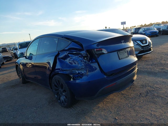 2023 TESLA MODEL Y 7SAYGDEF2PF752011 Photo 2