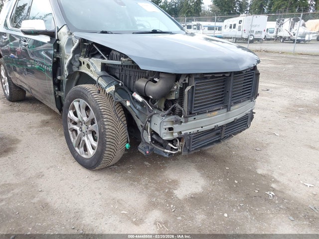 1GNEVJKW3JJ219455 Chevrolet Traverse Premier
