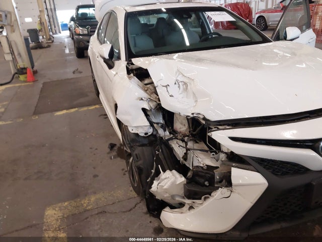 Toyota CAMRY SE 2018 4T1B11HK9JU645947 Image 6