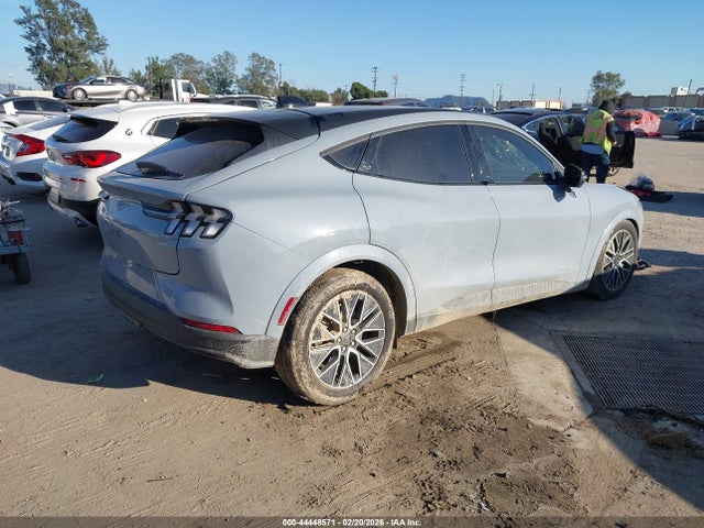 Ford Mustang Mach-e Premium 2025 3FMTK3R72SMA36745 Image 4