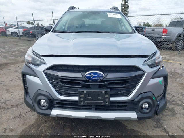 4S4BTANC4R3145686 Subaru Outback Limited