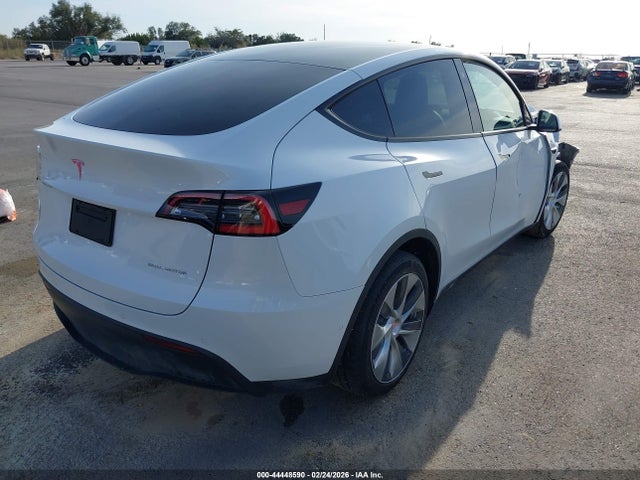 2021 TESLA MODEL Y 5YJYGDEE0MF140471 Photo 3