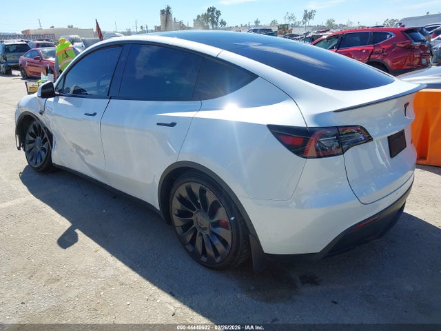 2023 TESLA MODEL Y 7SAYGDEF6PF789854 Photo 2