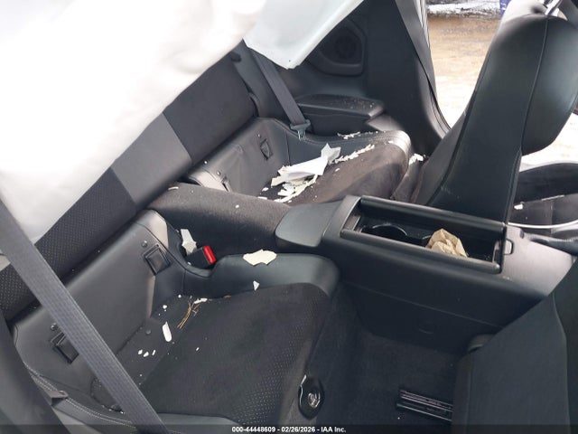 2024 TOYOTA GR86 JF1ZNBE17R9757479 Photo 7
