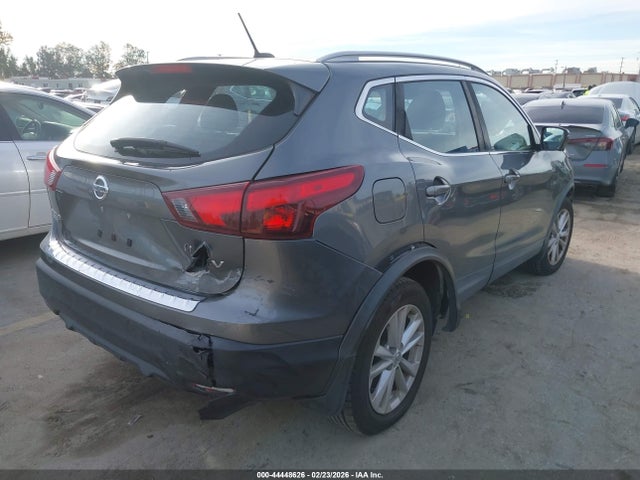 JN1BJ1CP9JW164515 Nissan Rogue Sport Sv