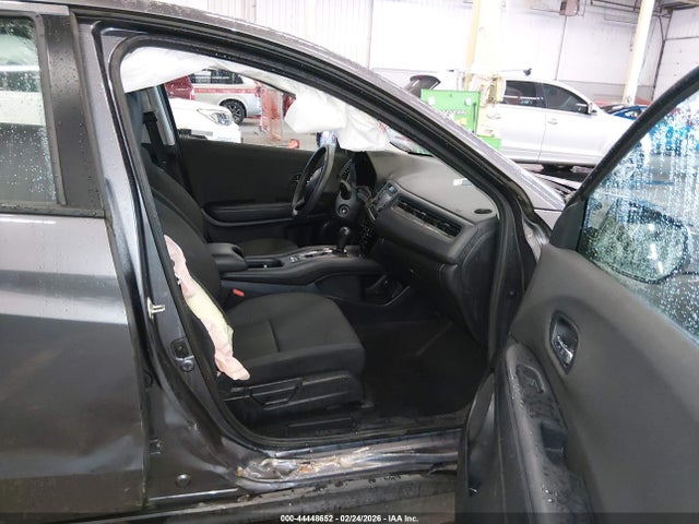 3CZRU6H33KG715750 Honda HR-V LX