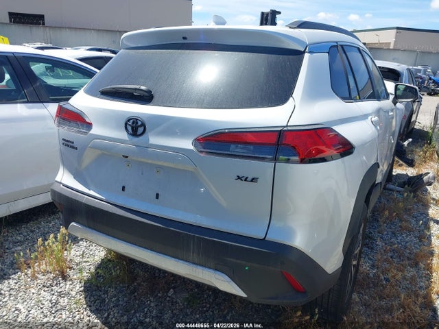 Toyota Corolla Cross Xle 2022 7MUDAAAG2NV020731 Image 17
