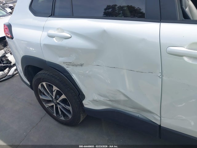 Toyota Corolla Cross Xle 2022 7MUDAAAG2NV020731 Image 19