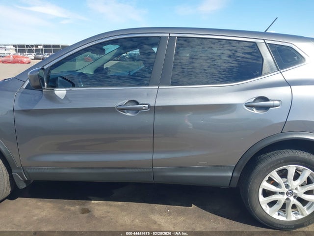 44448675 :رقم المزاد ، JN1BJ1AV0MW568924 vin ، 2021 Nissan Rogue Sport S Fwd Xtronic Cvt مزاد بيع