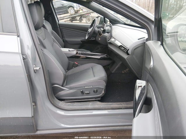 2024 VOLKSWAGEN ID.4 1V2WSPE80RC006502 Photo 4