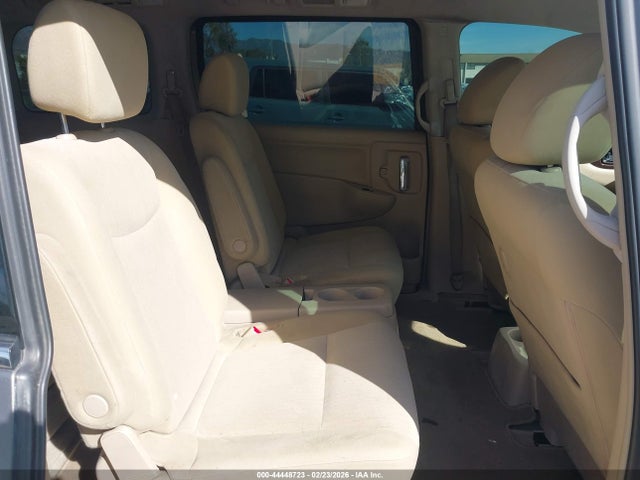 Nissan Quest Sv 2015 JN8AE2KP2F9129832 Image 8