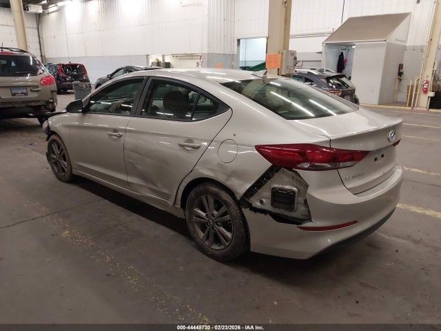 5NPD84LFXJH385637 Hyundai ELANTRA SEL