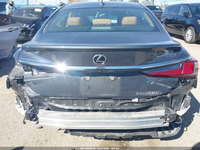 44448744 :رقم المزاد ، 58ADA1C10PU028378 vin ، 2023 Lexus Es 300h مزاد بيع