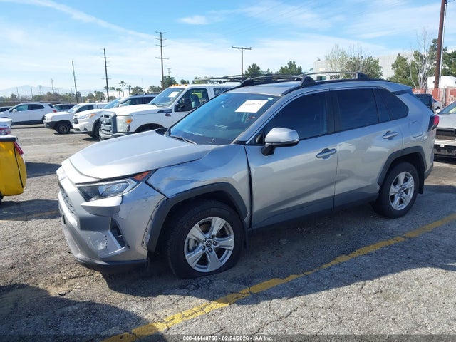 Toyota Rav4 Xle 2020 2T3W1RFV3LC080197 Image 2