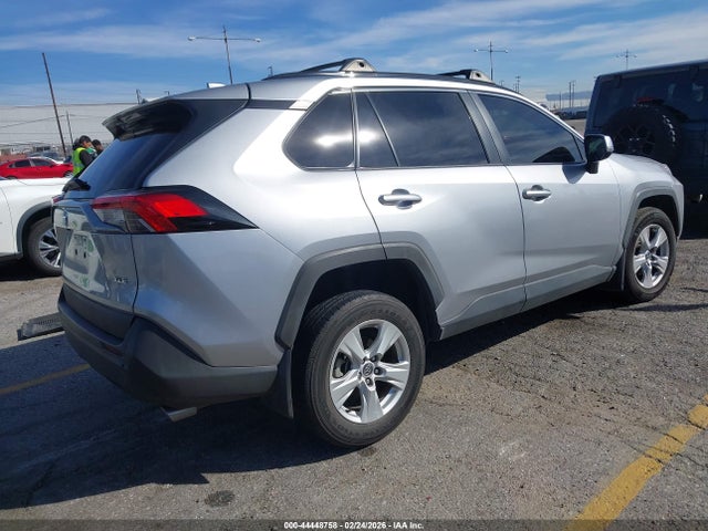 Toyota Rav4 Xle 2020 2T3W1RFV3LC080197 Image 4