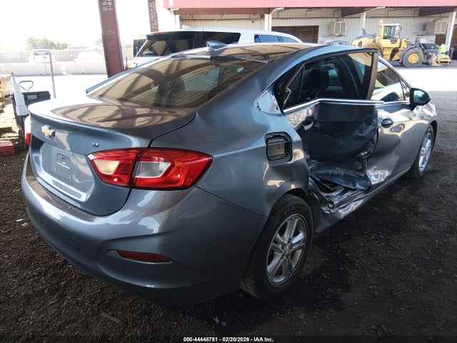 1G1BE5SM1J7245866 Chevrolet Cruze Lt Auto