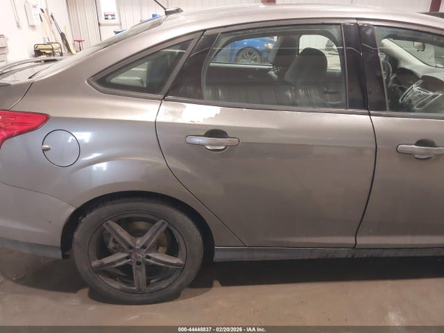 Ford FOCUS SE 2014 1FADP3F23EL327446 Image 11