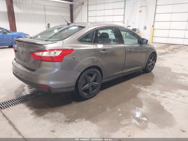 Ford FOCUS SE 2014 1FADP3F23EL327446 Image 4