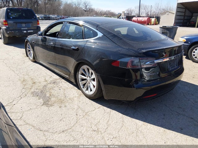 2016 TESLA MODEL S 5YJSA1E45GF165478 Photo 2