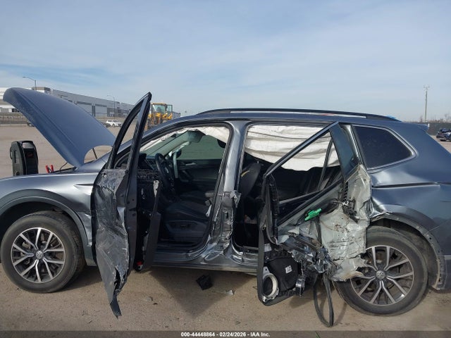 Продажа на аукционе авто 2021 Volkswagen Tiguan 2.0t Se/2.0t Se R-line Black/2.0t Sel, vin: 3VV3B7AX6MM094384, номер лота: 44448864