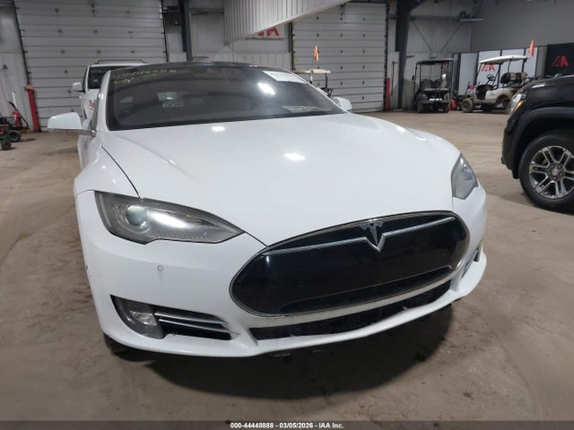44448888 :رقم المزاد ، 5YJSA1E49GF126764 vin ، 2016 Tesla Model S 90d/p100d/p85d/p90d مزاد بيع