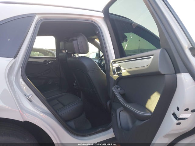 2024 PORSCHE MACAN WP1AA2A54RLB13712 Photo 7