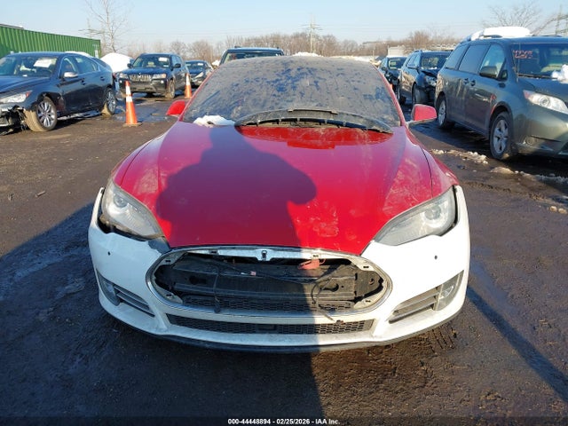 2015 Tesla Model S 70d/85d/p85d მანქანა იყიდება აუქციონზე, vin: 5YJSA1H28FFP67767, აუქციონის ნომერი: 44448894