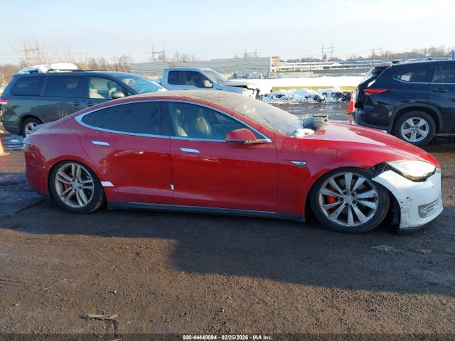 2015 Tesla Model S 70d/85d/p85d მანქანა იყიდება აუქციონზე, vin: 5YJSA1H28FFP67767, აუქციონის ნომერი: 44448894