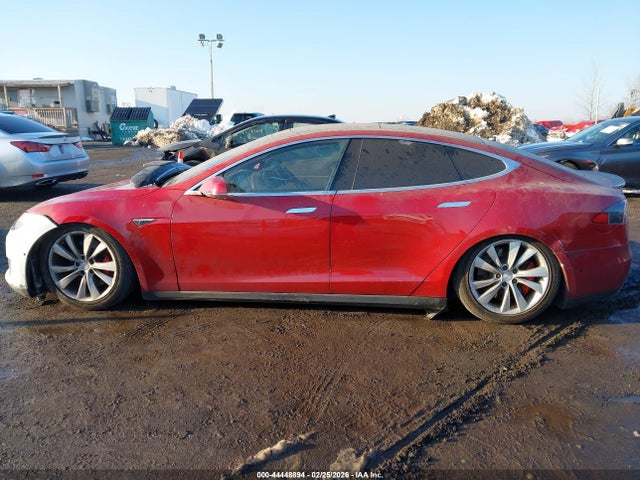 2015 Tesla Model S 70d/85d/p85d მანქანა იყიდება აუქციონზე, vin: 5YJSA1H28FFP67767, აუქციონის ნომერი: 44448894