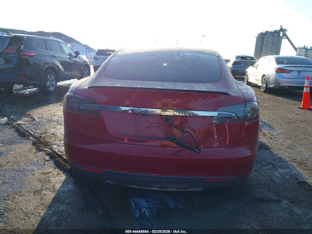 2015 Tesla Model S 70d/85d/p85d მანქანა იყიდება აუქციონზე, vin: 5YJSA1H28FFP67767, აუქციონის ნომერი: 44448894