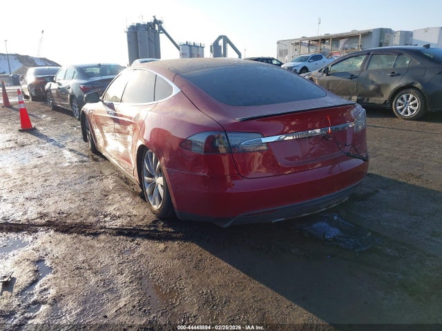 2015 TESLA MODEL S 5YJSA1H28FFP67767 Photo 2