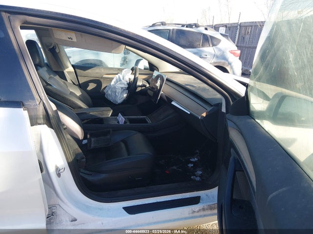2023 TESLA MODEL 3 5YJ3E1EA4PF560539 Photo 4