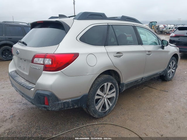 2018 SUBARU OUTBACK 4S4BSANC4J3288399 Photo 3