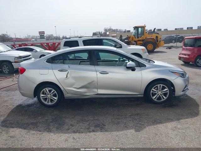 1G1BE5SM5H7168090 Chevrolet Cruze Lt Auto
