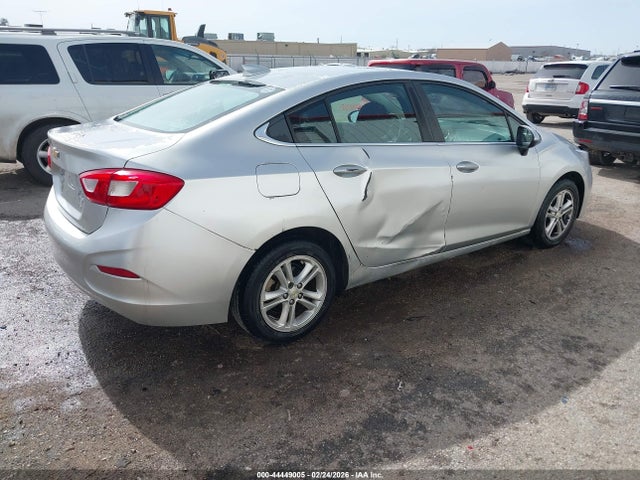 1G1BE5SM5H7168090 Chevrolet Cruze Lt Auto