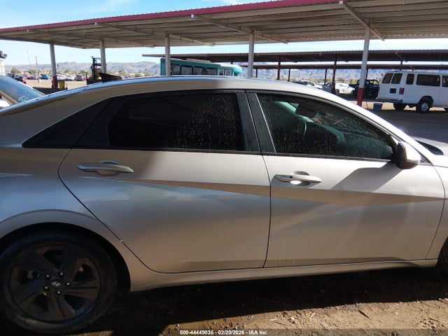 5NPLS4AG6MH002967 Hyundai ELANTRA SEL