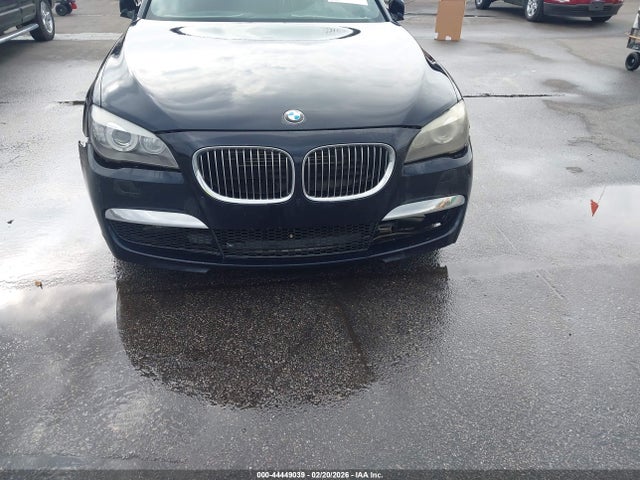2010 Bmw 750i მანქანა იყიდება აუქციონზე, vin: WBAKA8C52ACY36028, აუქციონის ნომერი: 44449039