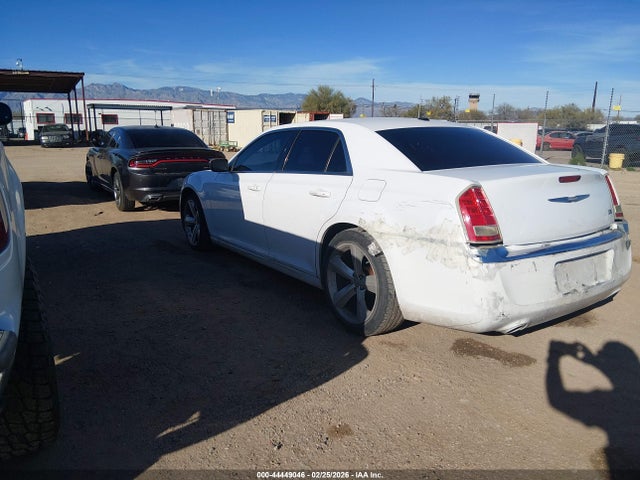 Chrysler 300 2014 2C3CCAAG2EH382433 Image 3